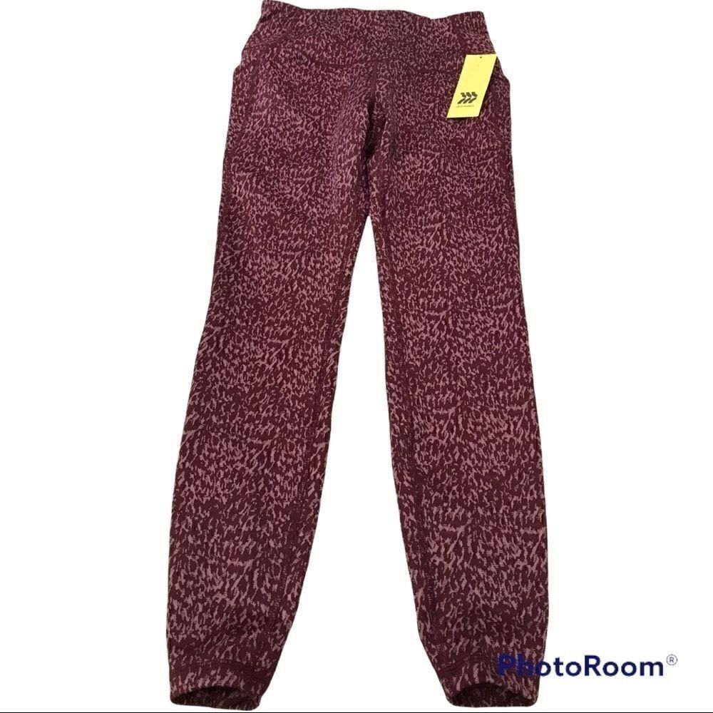 all in motion legging NWT XS